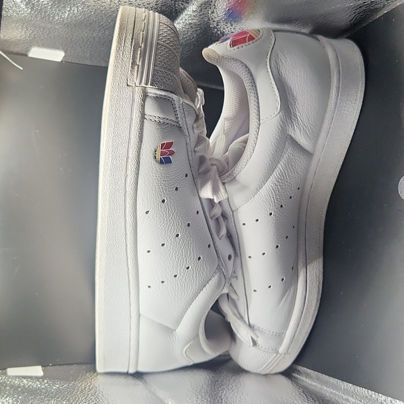 Adidas Superstar Pure J Kids sz 7 (Wmns 9) - Picture 4 of 6